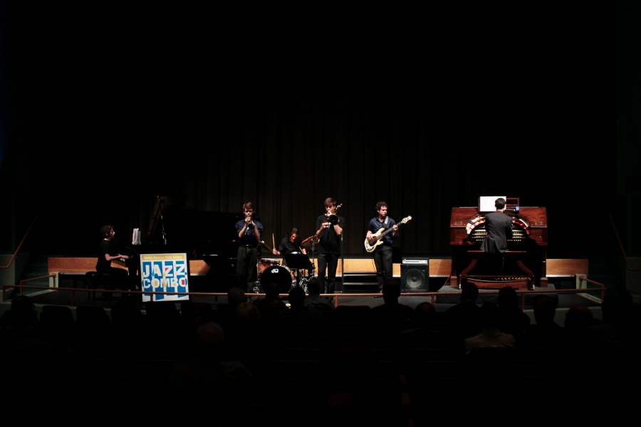 jazzcomboorganist_1732.jpg