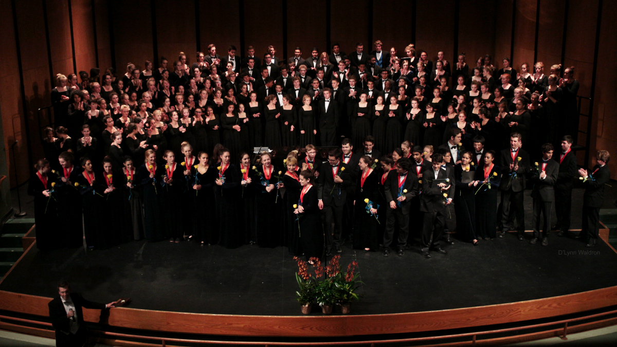 choralseniors2014_1201.jpg